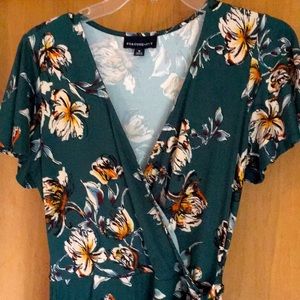 Fortune & Ivy M wrap dress